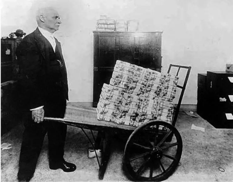 18 Curious Facts You Didn't Know About Hyperinflation - Len Penzo dot Com